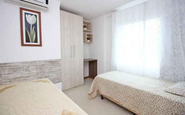 Apto 2Q c/ churrasq. 400m praia CAN304