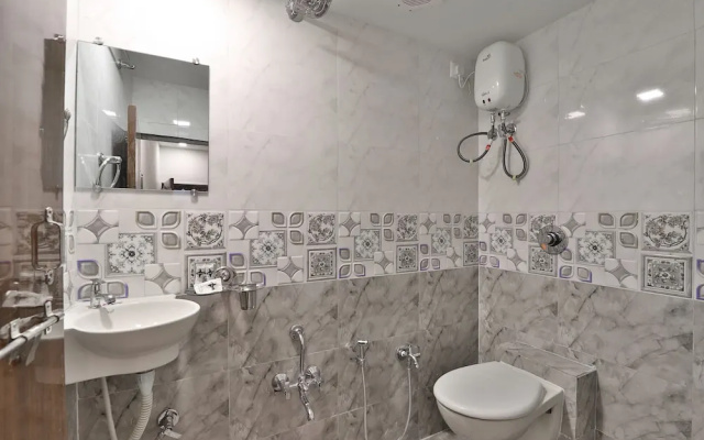 Hotel Skyland by OYO Rooms