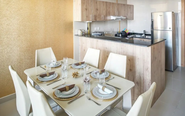 Luxury Staycation Continental Tower