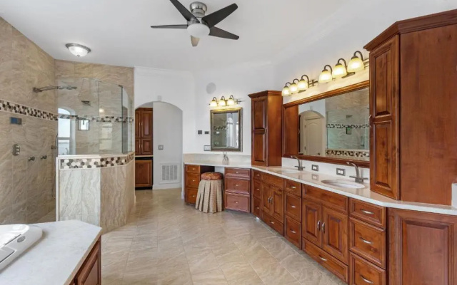 Dolce Vita Villa by Distinctive Beach Rentals