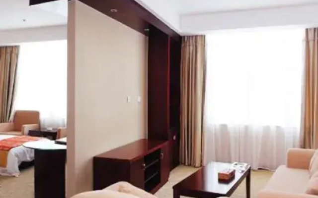 Tengchong Aviation Holiday Hotel