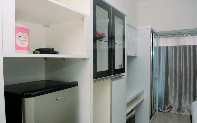 Comfy and Homey Studio at Springlake Summarecon Bekasi Apartment