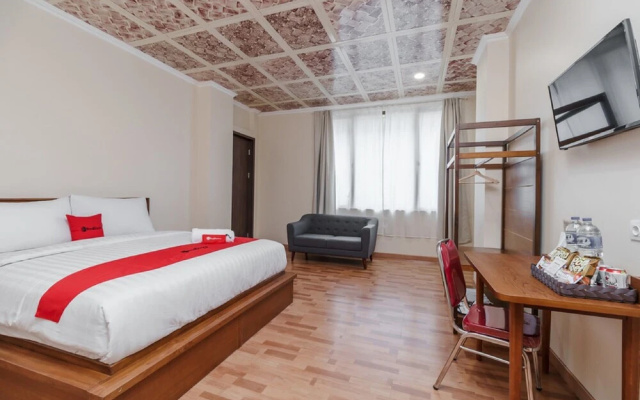 Joe Hotel by RedDoorz
