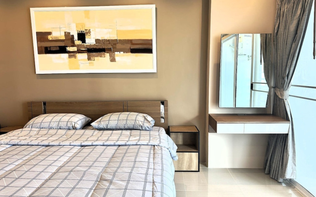 Sea View Studio With Large Balcony at View Talay 5D