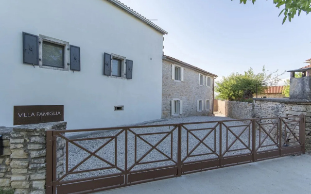 Villa Famiglia