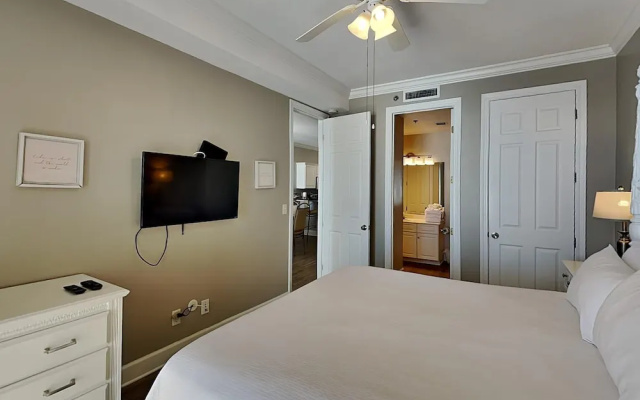 Island Royale Penthouse #405 by Southern Vacation Rentals
