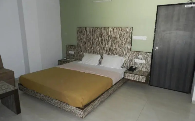 Nalsafari Resort