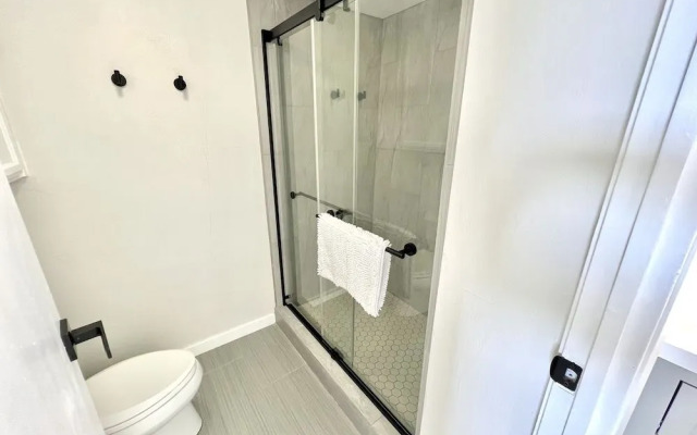 Stunning Views Best location in Hilo 2BR