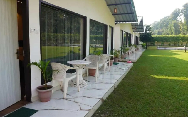 Six Seasons Resort