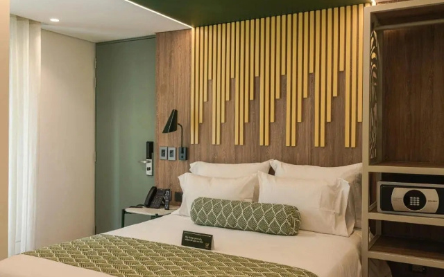 Sloh Hotel & Bar Manila Medellin