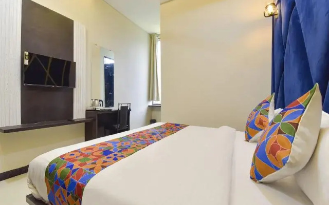Fabhotel Utsah