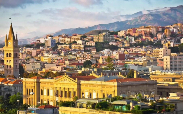 House In The Historic Center Of Messina