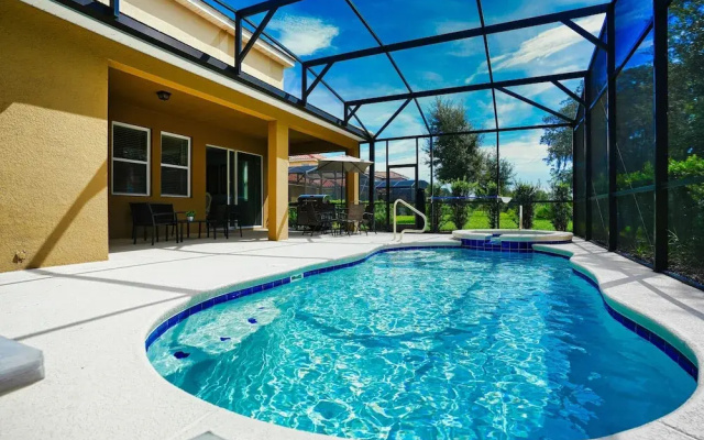 8032 Oak Shadow Court