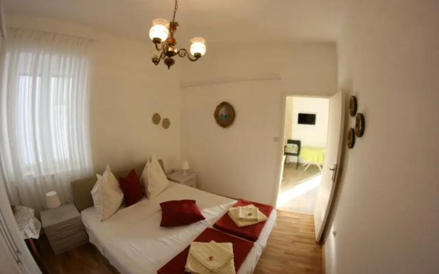 Apartments Lena