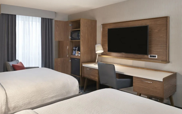 Holiday Inn Express Hamilton-stoney Creek