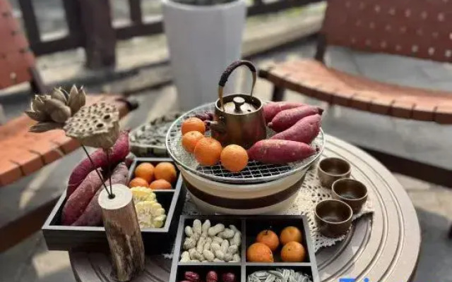 Yunoji Forest Courtyard Homestay (Wufengxi Ancient Town)
