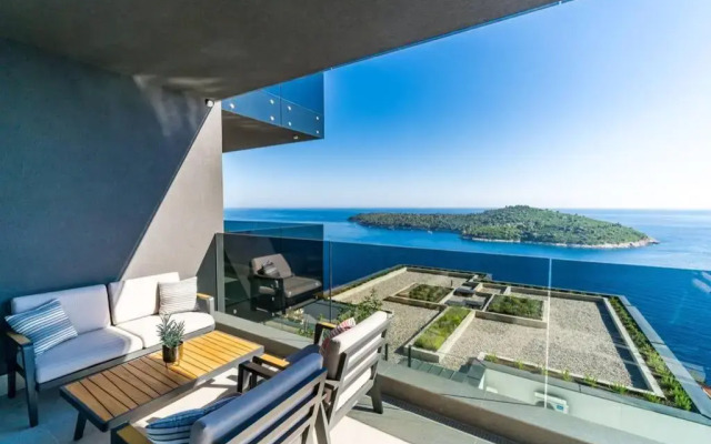 New&Luxury 5* with an Amazing View - Pure Apartment