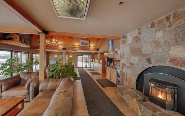 Brandin' Iron Inn