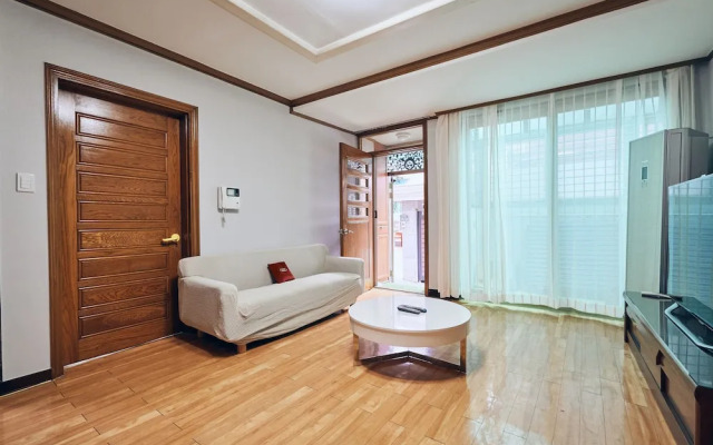 MYEONGDONG 100SQ3BDR FULL Villa