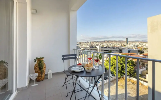 74 Prokymea- Steps From the Sea, Downtown, Balcony