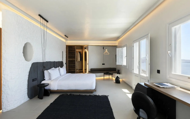 Hom Santorini