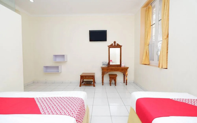 OYO 1534 Damai Residence