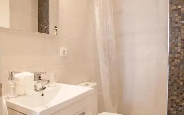 Apartamento Casco Antiguio ↑ Calidades 4 Px 1 Br
