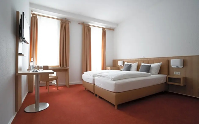Nineofive Hotel