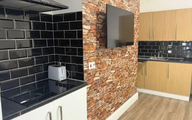 Blackpool - Apartment - Sleeps 6- Coastal Stay