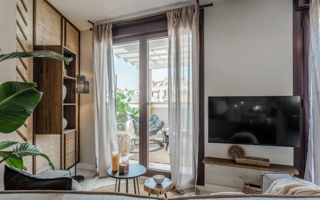 Lugbara - 1 Bedroom and Terrace in Goya