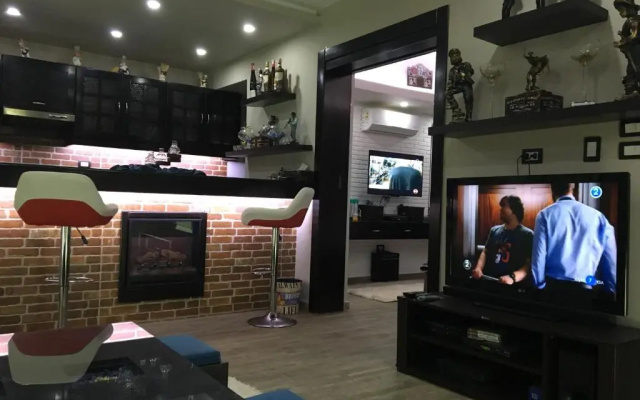 Sporting Suite Studio