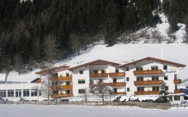 Hotel Bergblick Рачинес-Ратскингс вид на фасад