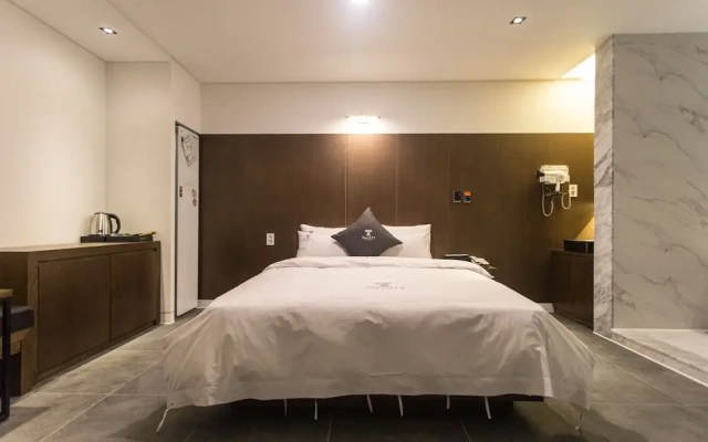 Best In City Hotel