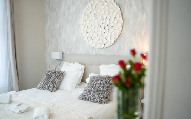 Hotel Echappee en Baie - Parking prive gratuit dont forfaits bornes electriques reservable