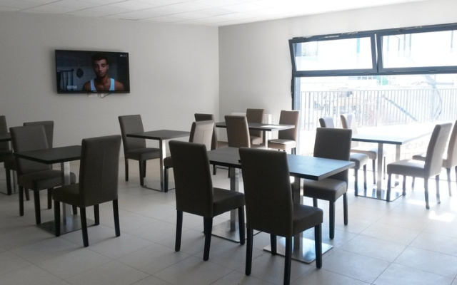 Apparthotel Odalys Marseille Blancarde L Alhambra