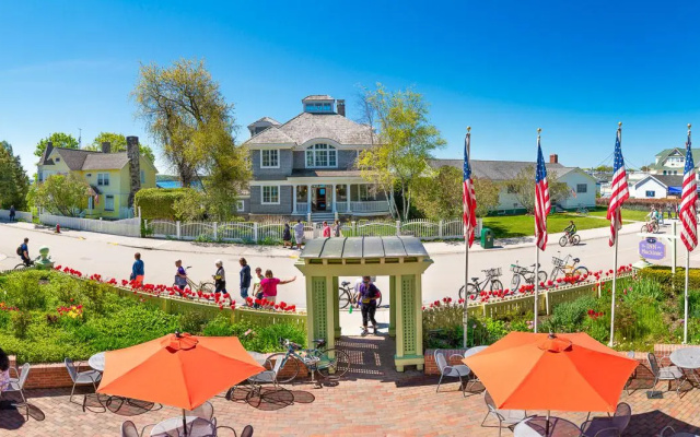 Inn on Mackinac