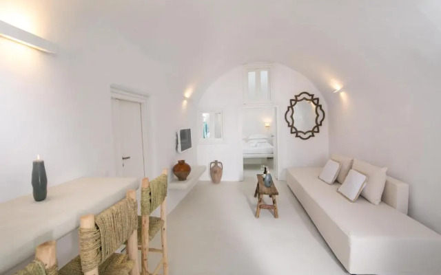Morfi Cave House