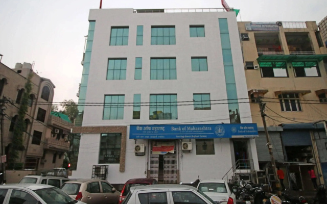 OYO Flagship 555 Kings Stay