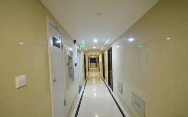 Nice Meeting You Aparthotel