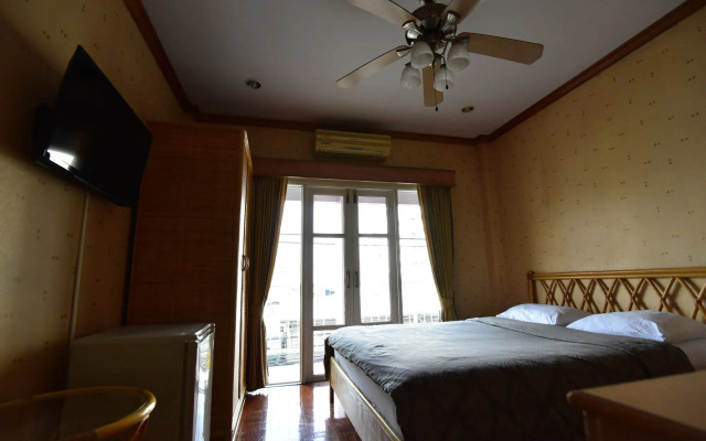 Sansabai House Hotel