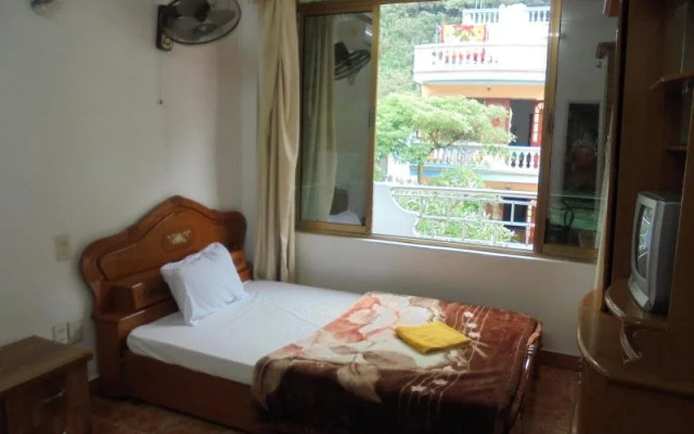 Cat Ba Hostel