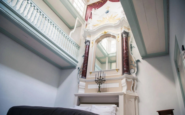 Private Mansions