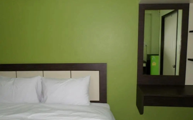 Thanaphat Apartment