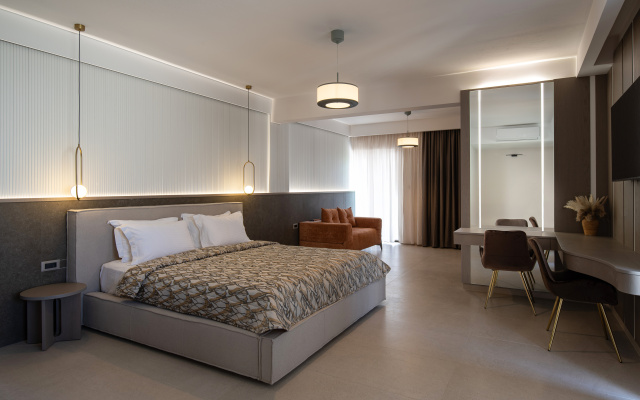 Core Hotel Polychrono