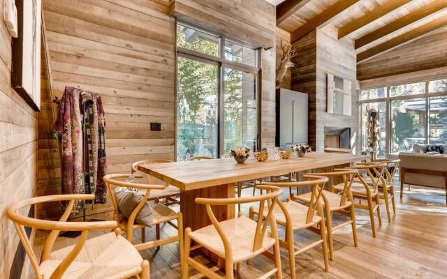 1-184 West Meadow Drive