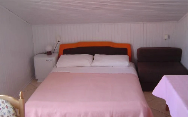 Apartments Tina Sea View