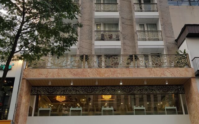 Huong Sen Annex Hotel вид на фасад
