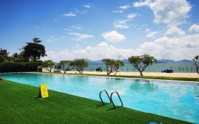 Guanhai Dolphin Ocean View Hotel (China Resources Xiaojingwan Store)