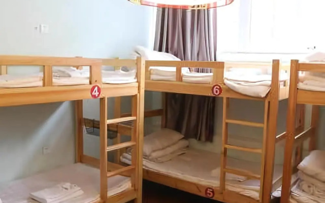 Hubin Youth Hostel Jinan