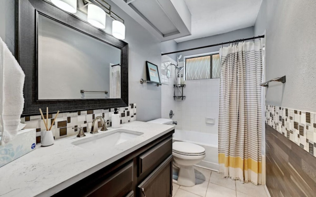 Modern 3BR Home in Vibrant Austin Pool